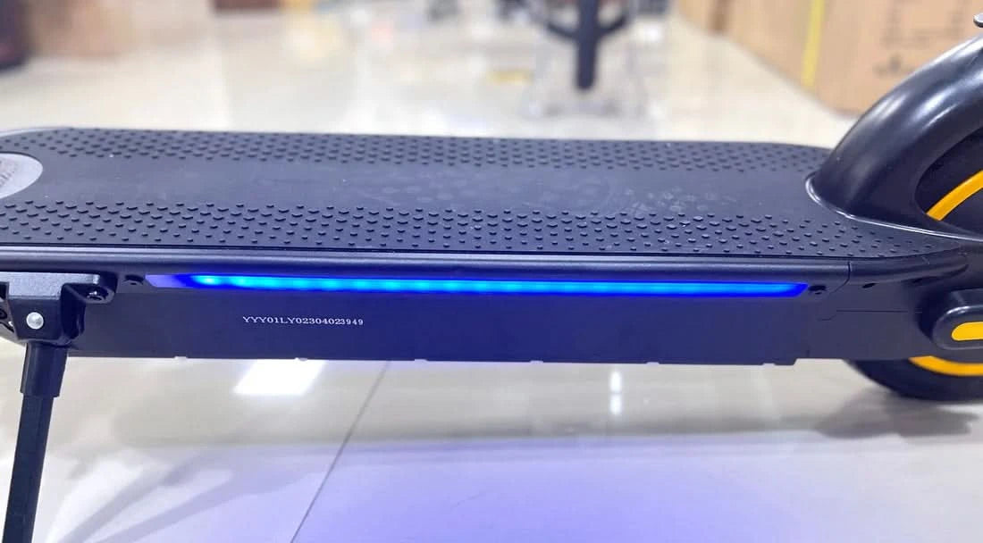 Crony XM Max – Folding Commuter Electric Scooter (350W, 55 KM/H)