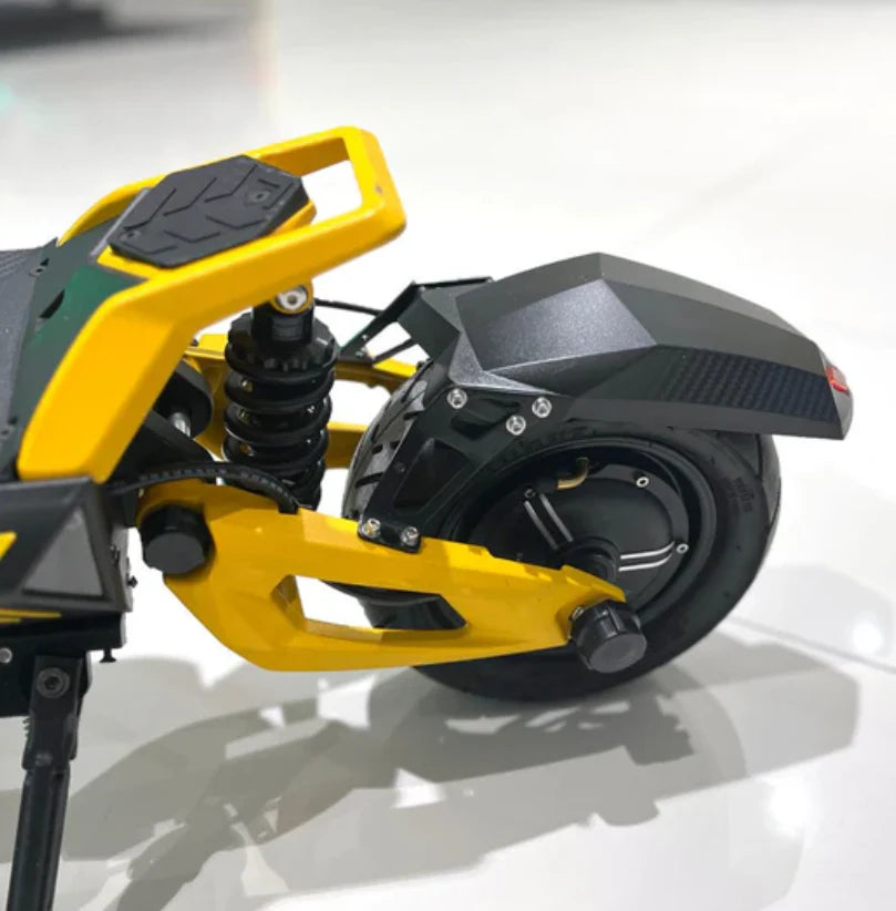 Crony V8 – Dual Motor Electric Scooter (1600Wx2, 80 KM/H, Detachable Battery)
