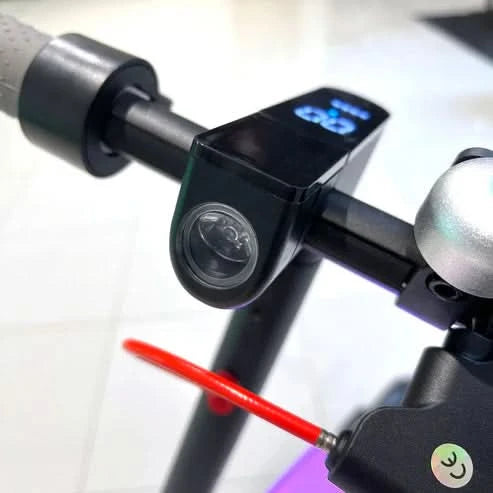 Crony XM M365 – Electric Scooter with 7 Colors LED (250W, APP Control)