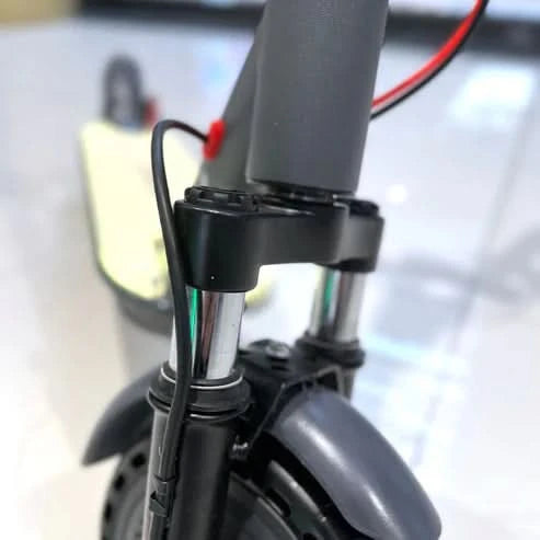 Crony XM M365 – Electric Scooter with 7 Colors LED (250W, APP Control)