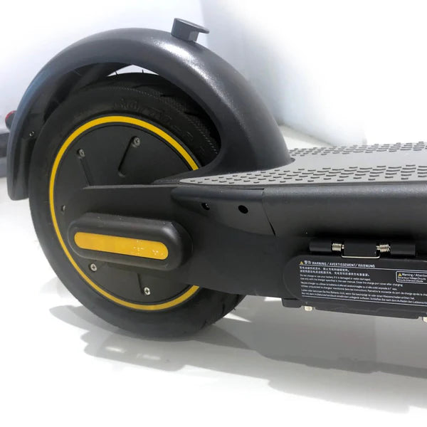 Crony XM M365 – Electric Scooter with APP Connectivity (250W, 45 KM/H)
