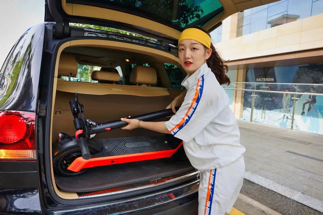 Crony X9 Plus – Long Range Electric Scooter (500W, 65 KM Range)